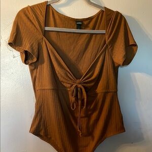 ❌SOLD❌ Women's Brown Top with Tie Front